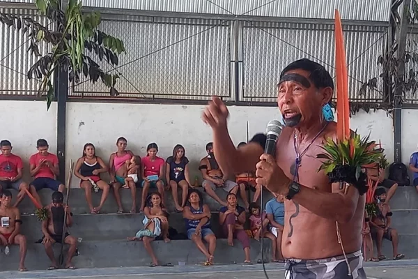 Durante visita, povo Yanomami apresenta série de denúncias à Defensoria Pública