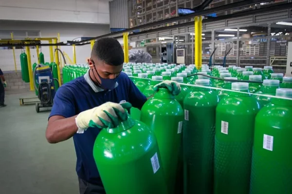 DPE firma acordo com Estado do AM para criação de plano de fornecimento de oxigênio para Coari