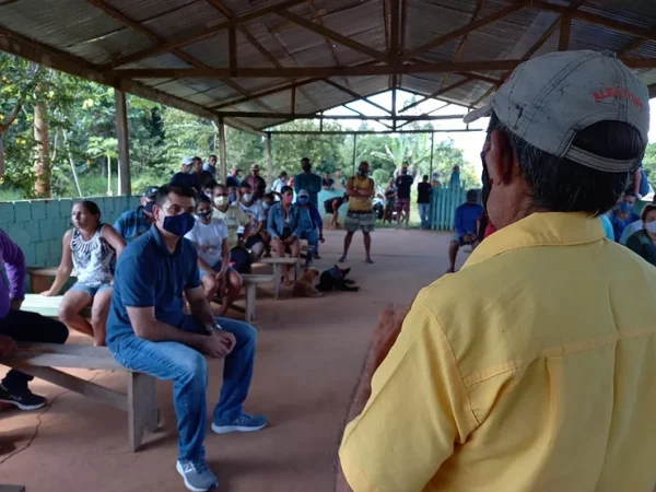 Defensoria intermedeia acordo para assegurar posse de terra a 55 famílias em Lábrea