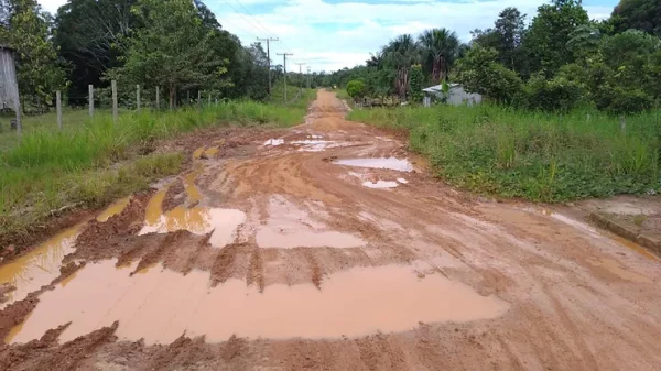 Em Tefé, Defensoria requer informações sobre condições precárias de estradas