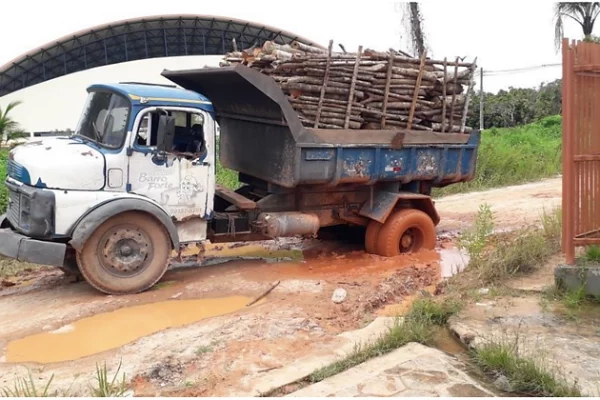 DPE-AM obtém decisão judicial que determina serviços de infraestrutura em ruas de bairro de Coari