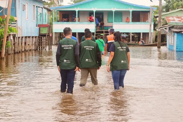 Defensoria recomenda auxílio emergencial para famílias atingidas pela cheia dos rios do Amazonas