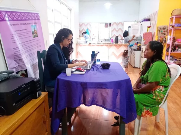 Mulheres indígenas recebem atendimento especializado da Defensoria em Tefé