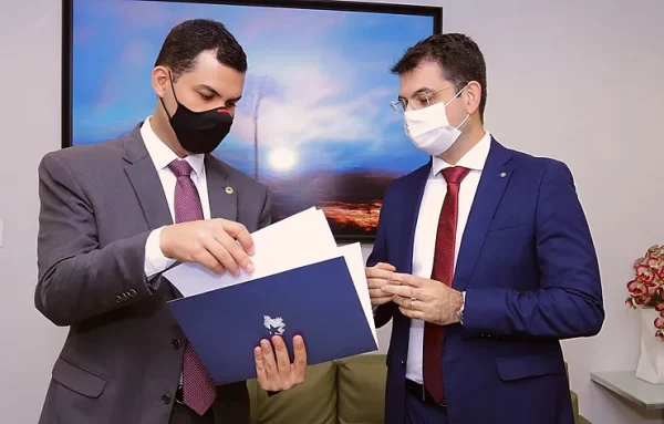 Deputado recorre à Defensoria e pede providências contra a Amazonas Energia
