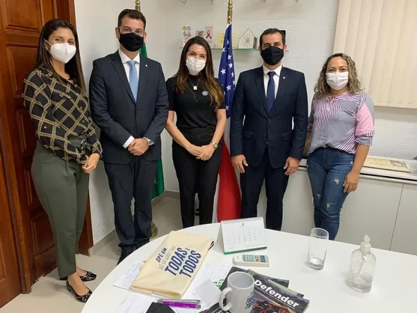 Defensor geral visita Secretaria de Assistência Social