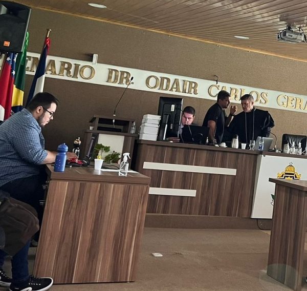 Defensoria prova legítima defesa e garante absolvição de três acusados de homicídio, em Coari 