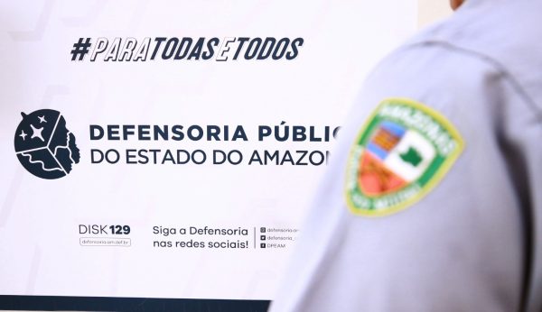 Defensoria garante a policial militar, mãe de criança com deficiência, redução da carga horária de trabalho