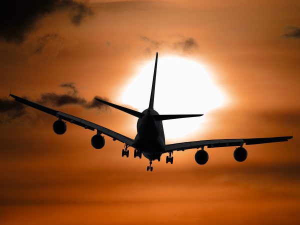 Vai viajar em outubro? Defensoria orienta sobre compra de pacotes e o que fazer em caso de cancelamentos