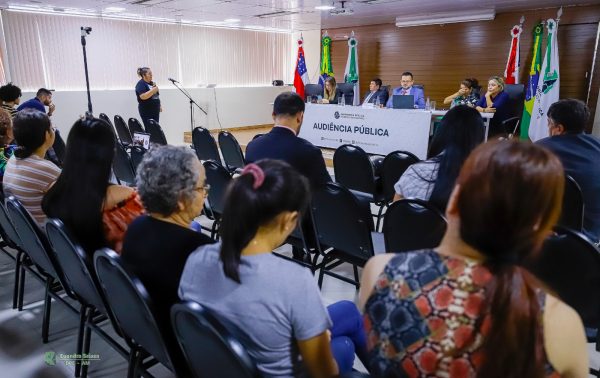 Audiência pública na Defensoria debate falhas no atendimento de plano de saúde a crianças com TEA e deficiências
