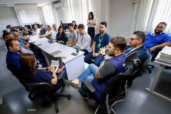 Defensoria realiza audiência pública para discutir medidas em favor de moradores prejudicados por obras de condomínio