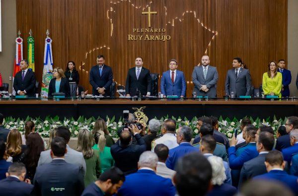 DEFENSORIA PRESTIGIA SOLENIDADE DE ABERTURA DO ANO LEGISLATIVO 2024, NA ALEAM  