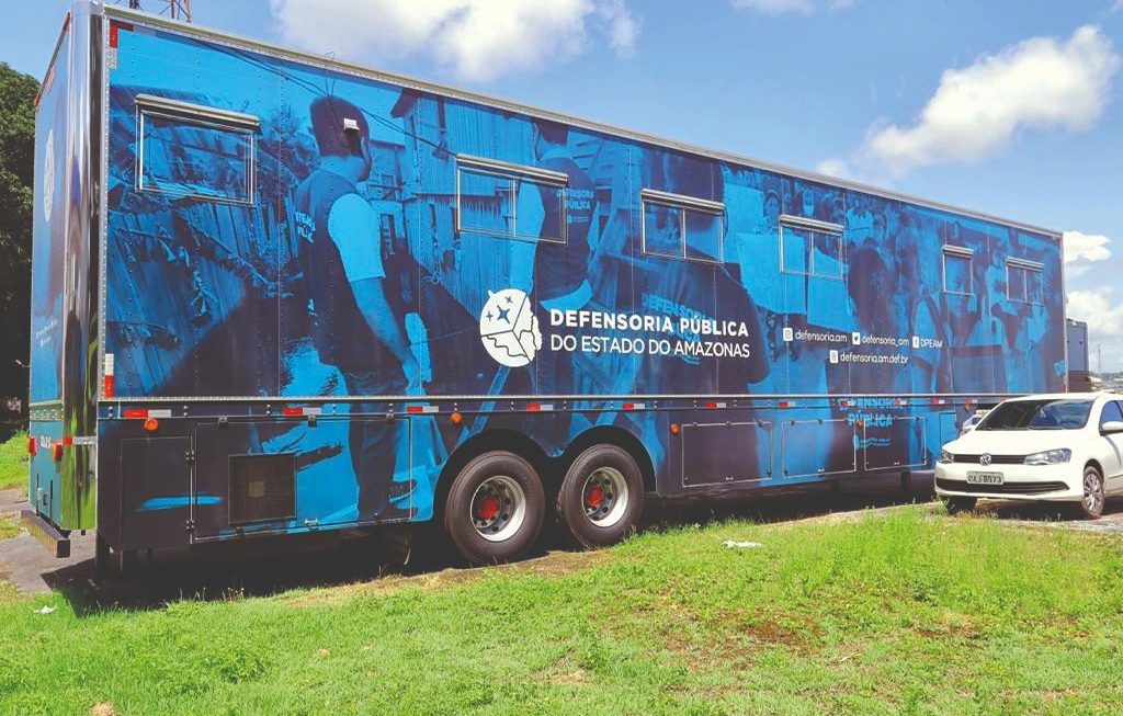 Carreta da Defensoria realiza mutirão de assistência jurídica no Distrito Cacau Pirera, em Iranduba