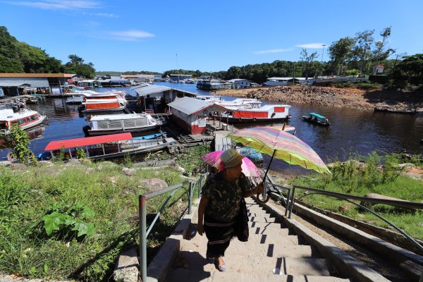 Defensoria cria GT para acompanhar o caso dos flutuantes do Tarumã na Comissão de Conflitos Fundiários do TJAM