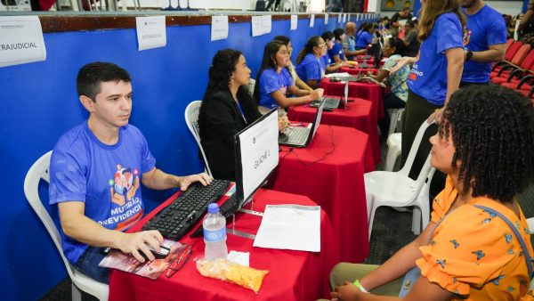 Em Coari, Mutirão Previdenciário leva solução de demandas à população em vulnerabilidade social