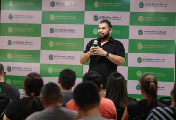 Assistida relata que oficina ‘abriu o pensamento’ do ex-marido sobre a convivência com a filha