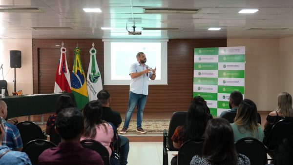 ‘Filhos para Sempre’: pais participam de oficina da DPE-AM para conscientização sobre convivência familiar