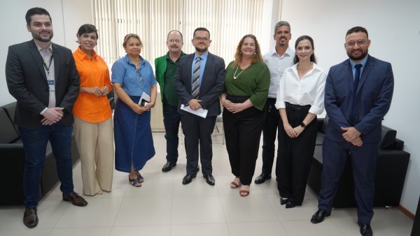 DPE-AM participa de reunião com foco na atuação da Câmara de Resolução Extrajudicial