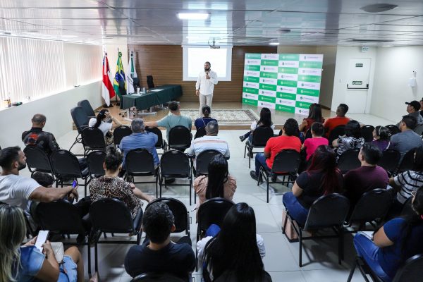 Defensoria do Amazonas alerta pais divorciados sobre os perigos das telas para as crianças