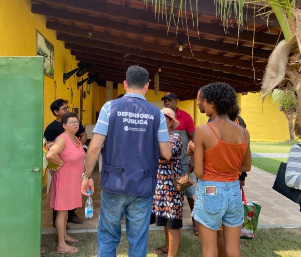 DPE participa de visita técnica em comunidade de Iranduba cuja posse está sendo disputada na Justiça