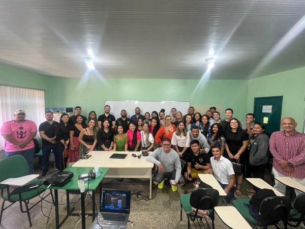 Esudpam no Interior: DPE realiza palestras para servidores e universitários de Coari