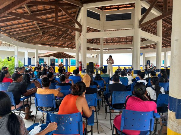 Em Tefé, Defensoria capacita jovens para identificar e combater violência contra a mulher