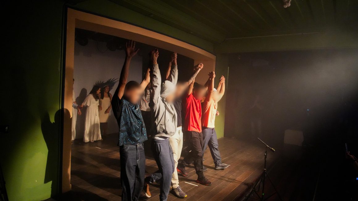 ‘Pupa’: Projeto da DPE-AM realiza a primeira apresentação teatral de jovens socioeducandos