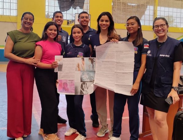Em escolas de Tabatinga, Defensoria promove ação de conscientização sobre os direitos das mulheres