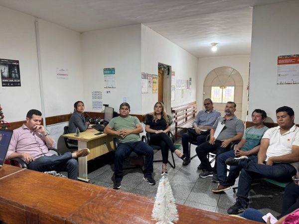 Defensoria participa de reunião sobre Regulamentação Fundiária em São Gabriel da Cachoeira