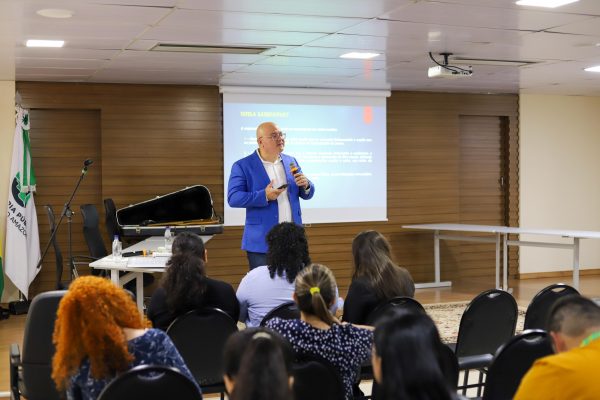 Esudpam realiza curso presencial para residentes jurídicos sobre tutelas provisórias