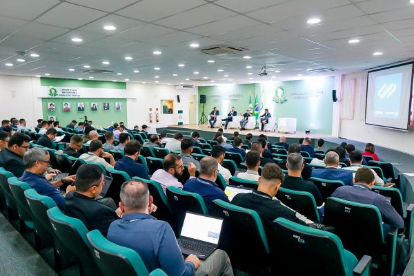 DPE-AM participa de workshop de Desenvolvimento Colaborativo da DPCE para aprimorar serviços com o uso da tecnologia