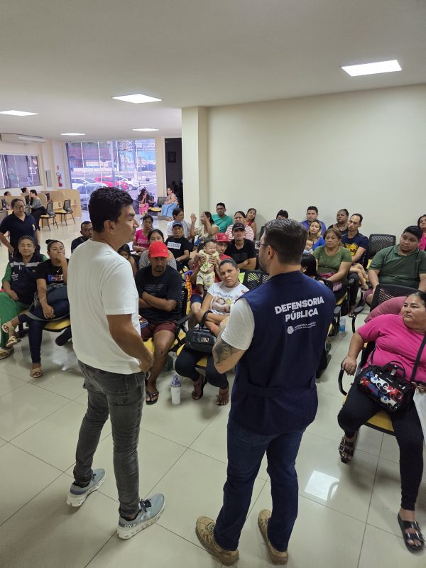 Defensoria garante acordo para famílias atingidas por deslizamento na comunidade Fazendinha 2