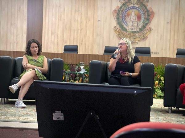 Servidora da DPE-AM participa de encontro da EJUD/TJAM voltado ao combate às violências de gênero