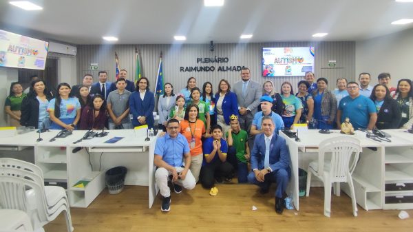 Em Parintins, Defensoria Pública participa de Sessão Especial para conscientização sobre o autismo