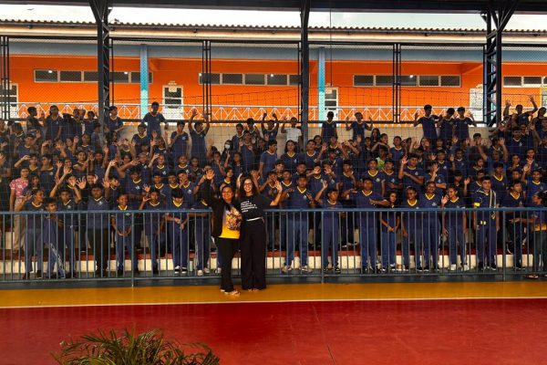 Em Parintins, DPE-AM realiza palestra do ‘Maio Laranja’ para alunos da rede municipal