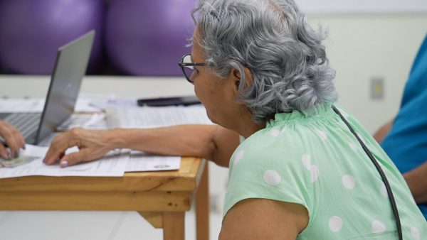 DPE-AM realiza atendimentos jurídicos gratuitos em mutirão voltado à pessoa idosa