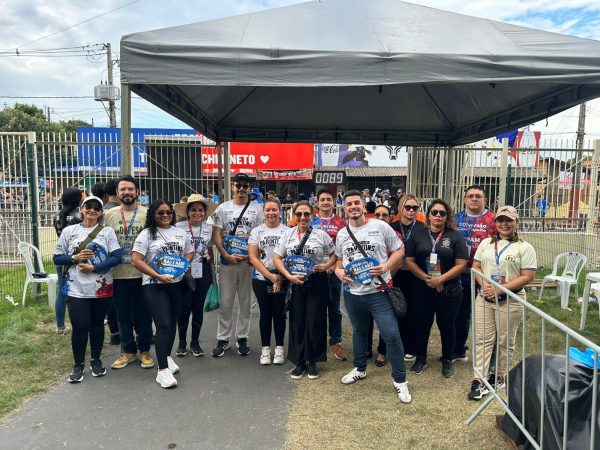 Festival de Parintins: Defensoria Pública do Amazonas realiza fiscalização nas filas das galeras do Boi Garantido e Caprichoso