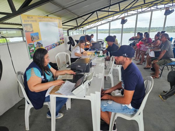 DPE-AM realiza mais de 600 atos em mutirão de atendimentos em comunidade rural de Manaus