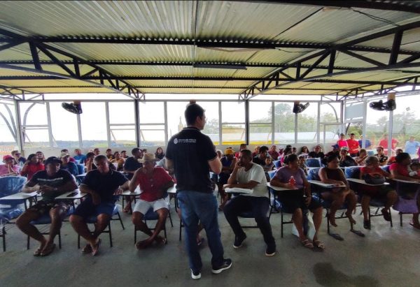DPE-AM busca regularização fundiária da comunidade São Francisco do Caramuri
