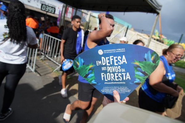 Defensoria Pública encerra atividades no Festival de Parintins e participa de evento com a secretária nacional de Direitos Humanos