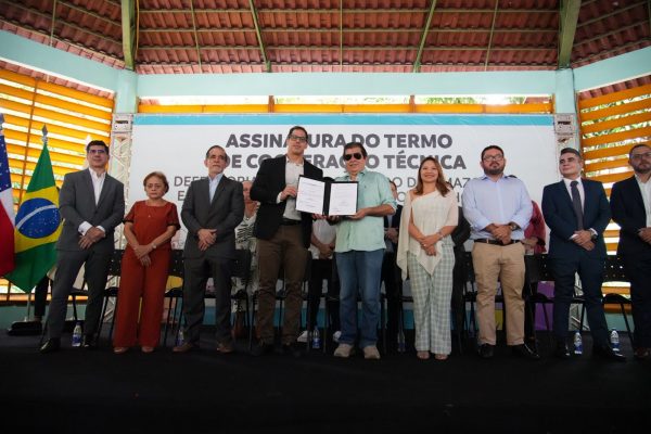Com assinatura de acordo, Defensoria intensifica assistência jurídica gratuita para idosos da Fundação Dr. Thomas