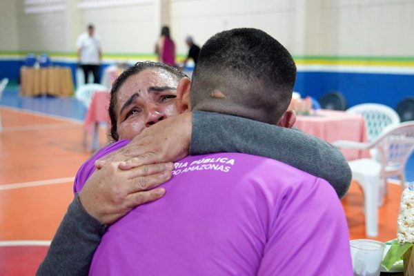 Defensoria entrega certificados de curso profissionalizante para jovens reeducandos do Dagmar Feitosa