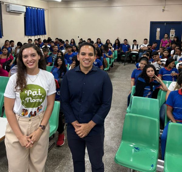 Em Tefé, Defensoria realiza palestra sobre o projeto ‘Meu Pai Tem Nome’ para estudantes do ensino médio