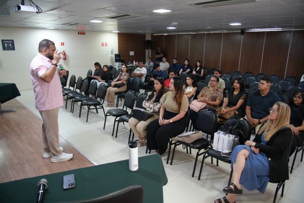 Estudantes da Faculdade La Salle participam do projeto #PartiuDefensoria