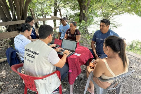 Quase 9,5 mil alunos ficaram sem aula após operação contra garimpo no rio Madeira, aponta levantamento da Defensoria Pública