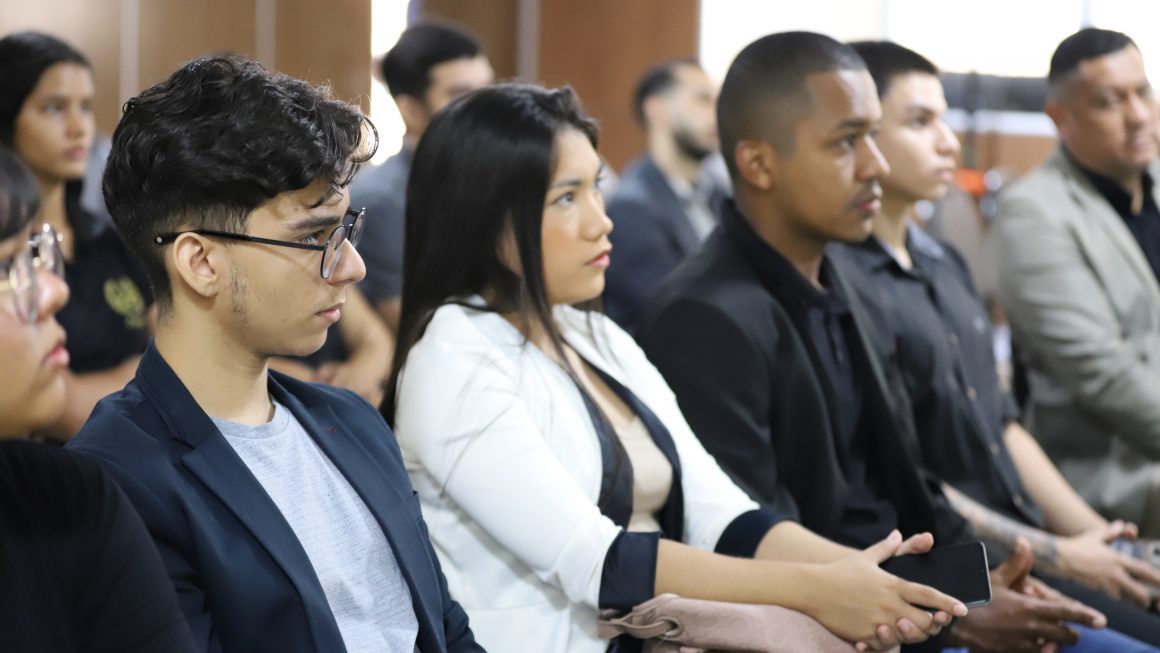 Da sala de aula ao cotidiano da Defensoria: estudantes vivem imersão no trabalho da instituição