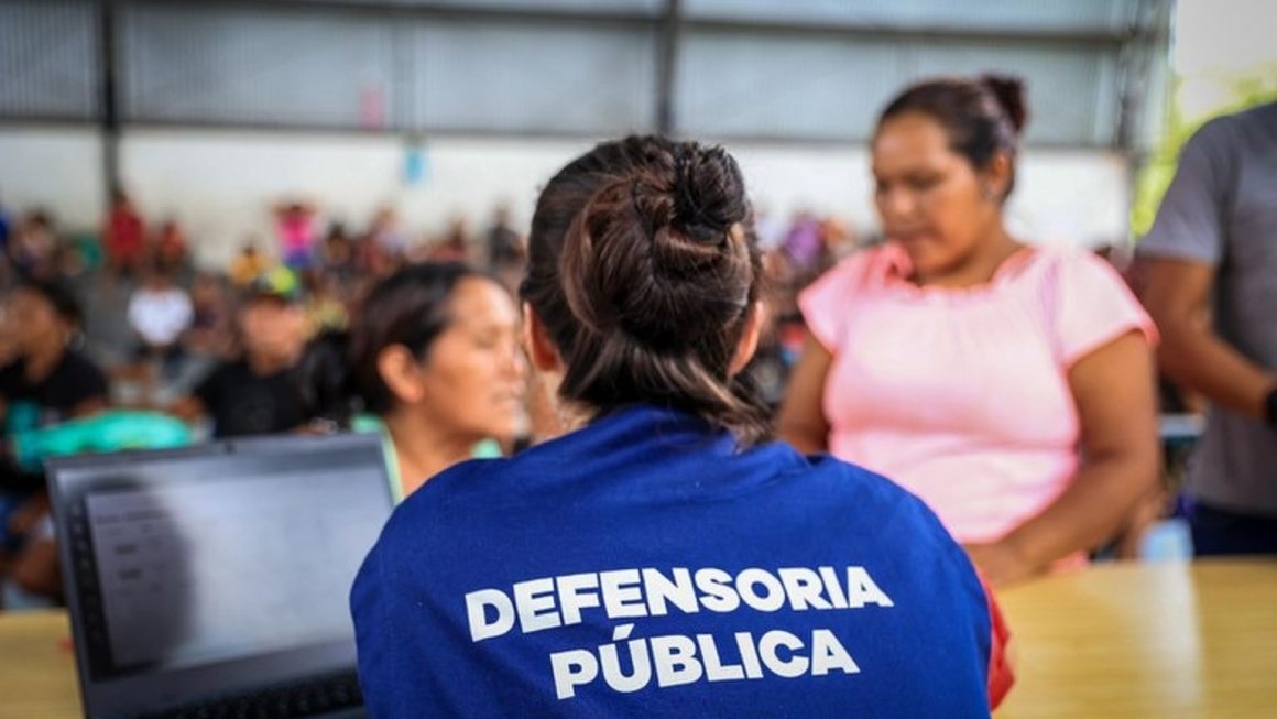 Em Coari, Defensoria e Fametro promovem ação de assistência jurídica gratuita no Outubro Rosa