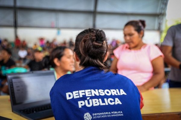 Em Coari, Defensoria e Fametro promovem ação de assistência jurídica gratuita no Outubro Rosa
