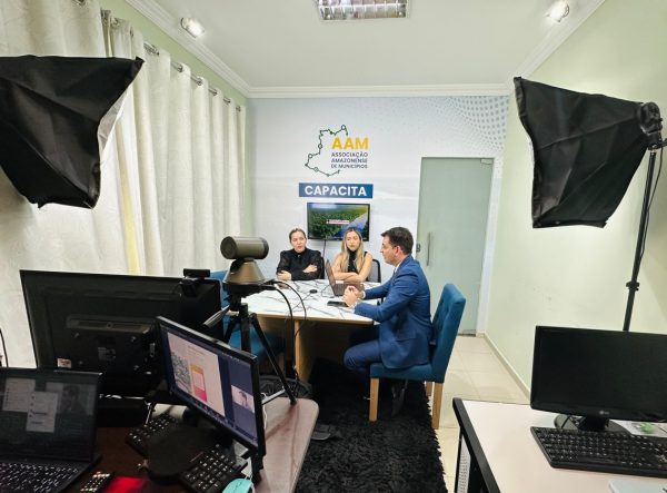 Defensoria orienta municípios sobre regularização fundiária em palestra do AAM Capacita