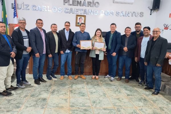 Câmara Municipal de Apuí homenageia a Defensoria com moção de aplausos