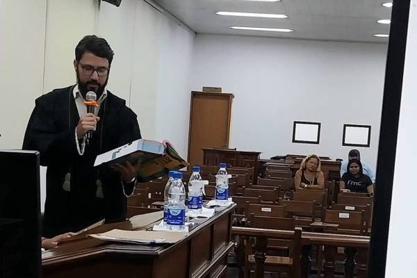 Em Parintins, atuação da Defensoria garante absolvição em caso de tentativa de feminicídio durante o Mês Nacional do Júri